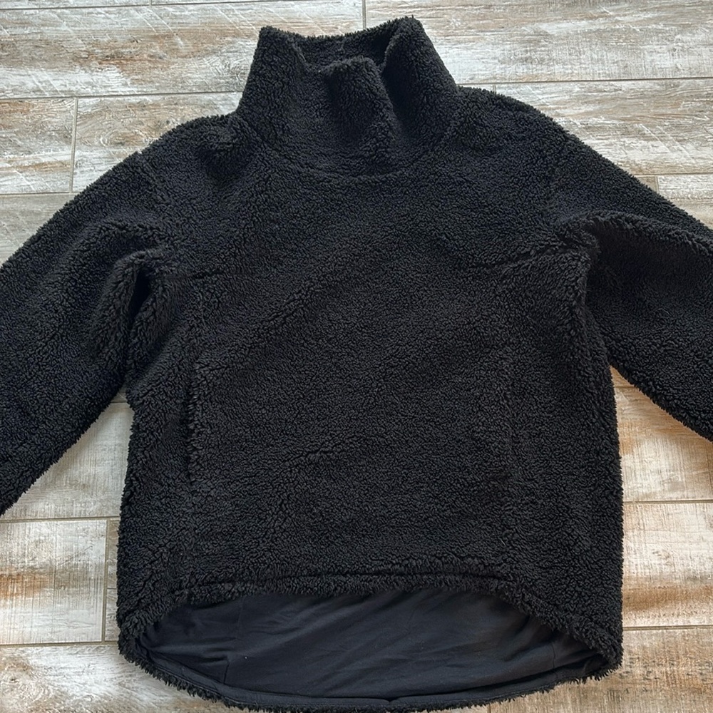 Lululemon fleece sweatshirt